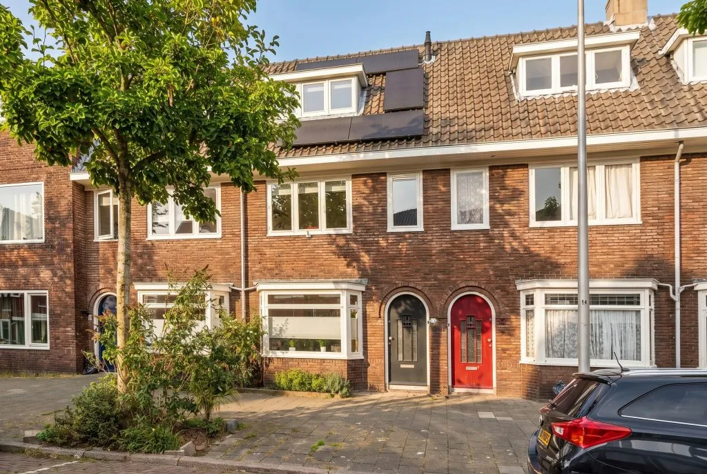 Tussenwoning te koop: Hasebroekstraat 15, Utrecht