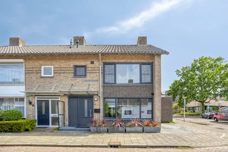 Hoekwoning te koop: Hasselaarstraat 19, Schoot Eindhoven