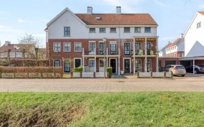Tussenwoning te koop: Hasselbeemden 12, Brand Helmond