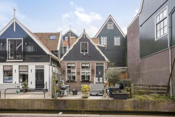 Vrijstaande woning te koop: Haven 90, Volendam-Oude kom Volendam