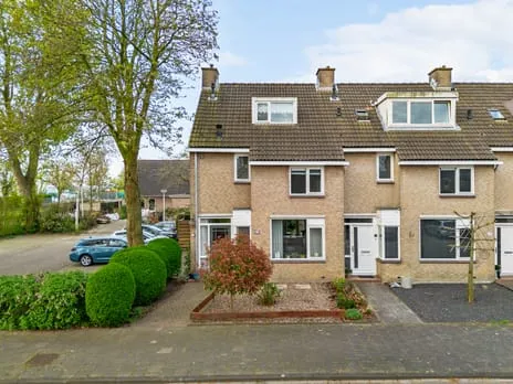 Hoekwoning te koop: Haya van Somerenstraat 25, Kudelstaart Kudelstaart