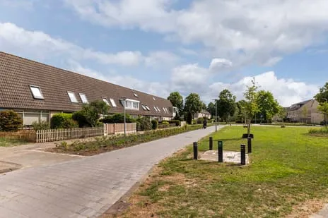 Tussenwoning te koop: Haydnplantsoen 100, Muziekwijk Z.-Oost Almere