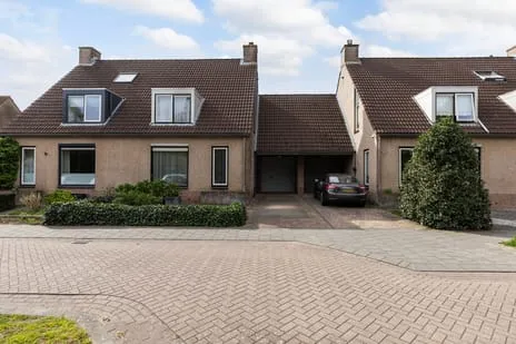 Tussenwoning te koop: Haydnstraat 32, Componistenbuurt-Noord Zwijndrecht