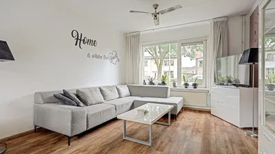 Tussenwoning te koop: Hazelaarstraat 12, Bornsestraat en omgeving Zuid Almelo