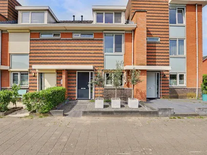 Tussenwoning te koop: Hazelaarwede 19, Meerwede Noordoost Barendrecht