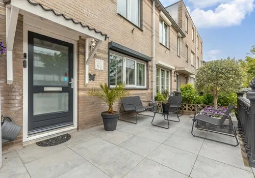 Tussenwoning te koop: Hazenburglaan 12, Hoofddorp Toolenburg West Hoofddorp