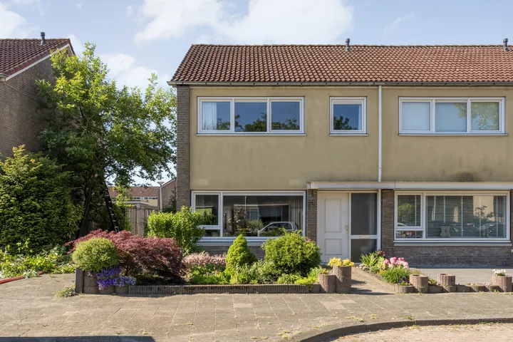 Hoekwoning te koop: Hazendijk 83, Wesselerbrink Zuid-Oost Enschede