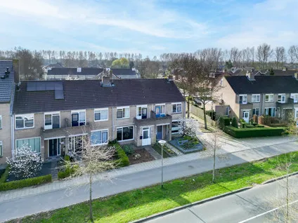 Tussenwoning te koop: Hazenkamplaan 98, Hazenkamp Oss