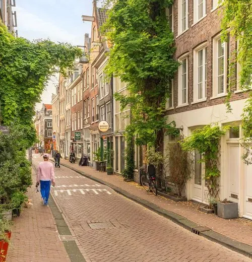 Studio te koop: Hazenstraat 56A, Amsterdam