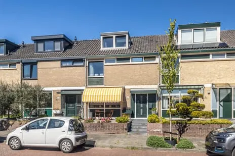 Tussenwoning te koop: Hazevlak 83, Bellatrixbuurt Ijmuiden