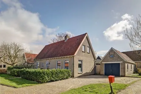 Vrijstaande woning te koop: Hearewei 26, Tzummarum