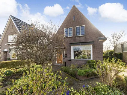 Vrijstaande woning te koop: Hearewei 84, Dronryp Oost Dronryp