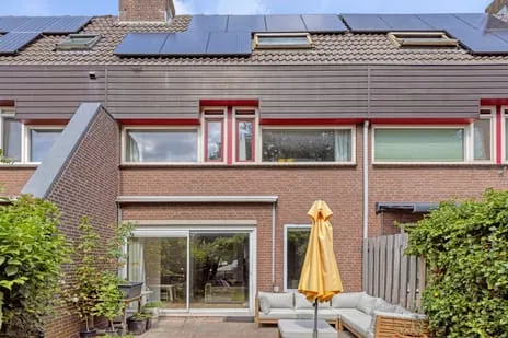 Tussenwoning te koop: Heelblaadjespad 13, Voorhof Leiderdorp
