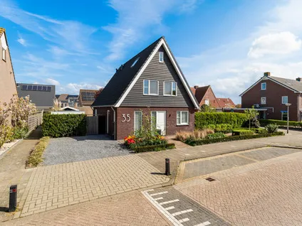 Vrijstaande woning te koop: Heemlaan 35, Piershil Woonkern Piershil