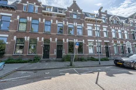 Apartment for sale: Heemraadssingel 136B, Middelland Rotterdam