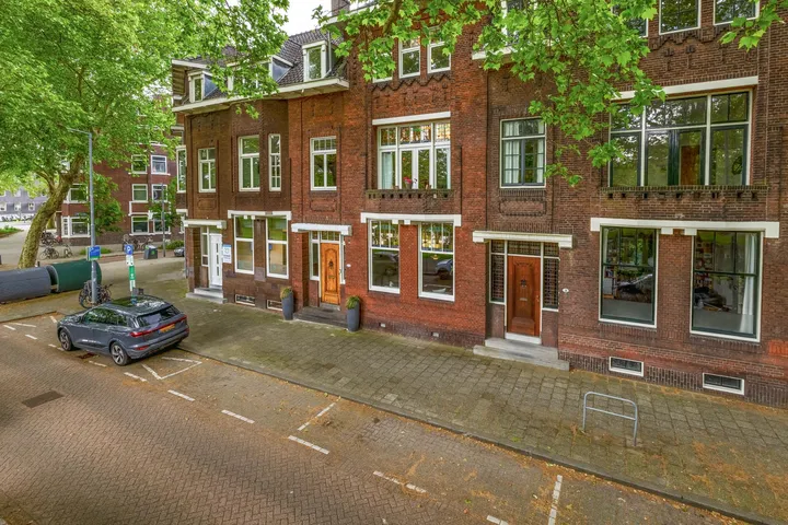 Tussenwoning te koop: Heemraadssingel 36, Middelland Rotterdam