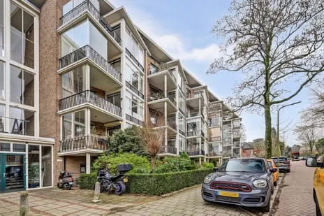 Appartement te koop: Heemskerklaan 59, Velp-Noord boven spoorlijn Velp (Ge)