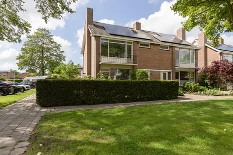 Twee-onder-één-kap te koop: Heemskerkstraat 1, Zwetteplan Sneek