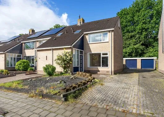 Hoekwoning te koop: Heemskerkstraat 16, Zuidhorn Zuidhorn