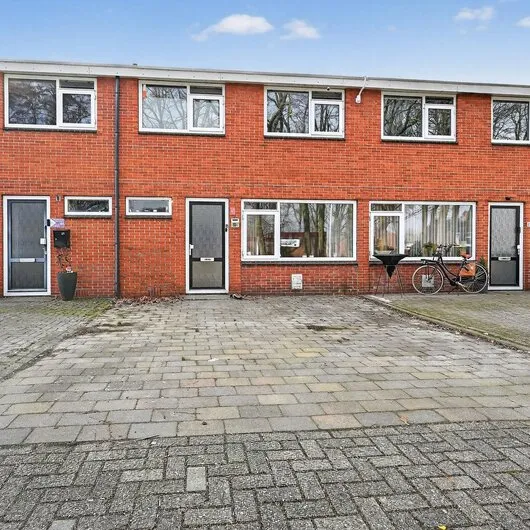 Tussenwoning te koop: Heemskerkstraat 23, Erica-Centrum Erica