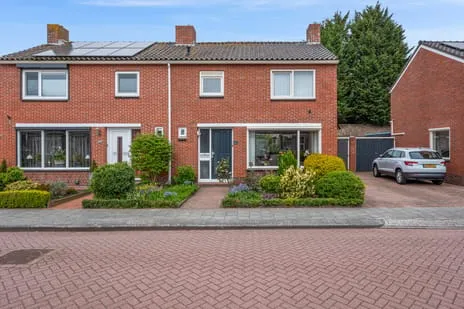 Twee-onder-één-kap te koop: Heemskerkstraat 90, Veendam-Oude Ae Veendam