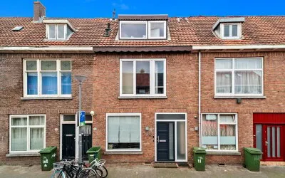 Tussenwoning te koop: Heer Daniëlstraat 110, Bloemhof Rotterdam