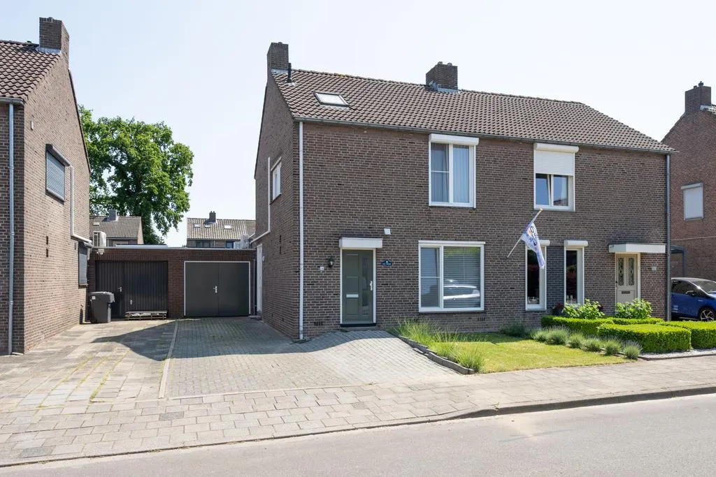 Tussenwoning te koop: Heer Gosewijnstraat 14, Born