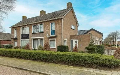 Twee-onder-één-kap te koop: Heerdgang 24, Zundert Zundert