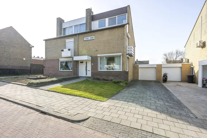 Tussenwoning te koop: Heerenweg 239C, Uterweg Heerlen