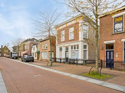 Vrijstaande woning te koop: Heereplein 13, Raamsdonksveer Raamsdonksveer