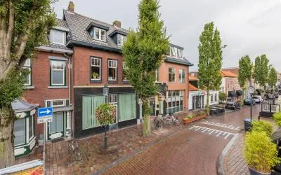 Tussenwoning te koop: Heereweg 216, Het Vierkant Lisse