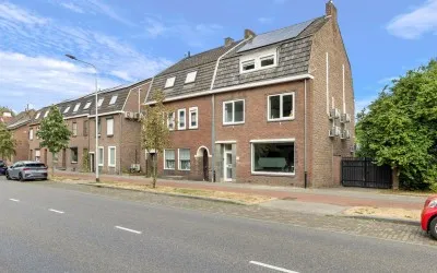 Twee-onder-één-kap te koop: Heerlenersteenweg 56, Terwinselen Kerkrade