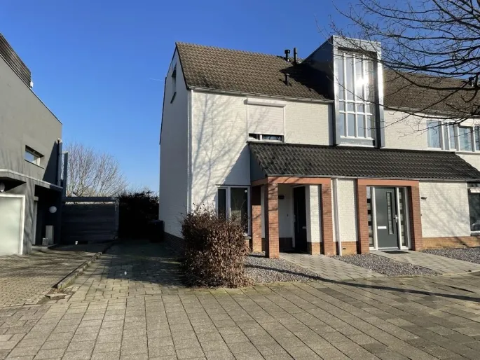 Hoekwoning te huur: Heerlerbaan 175A, Heerlerbaan-Oost Heerlen