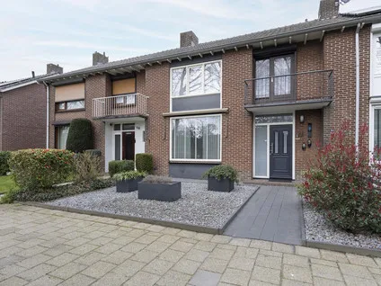 Tussenwoning te koop: Heerlijkheidlaan 45, Weert