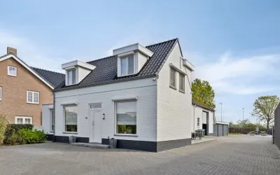 Vrijstaande woning te koop: Heerma van Vossstraat 55, Hulsdonk Roosendaal
