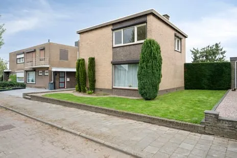 Vrijstaande woning te koop: Heerstraat Noord 37, Kerensheide Stein