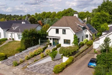 Koopwoning: Heesbergstraat 15 in Heerlen - €748.000 - 308m²