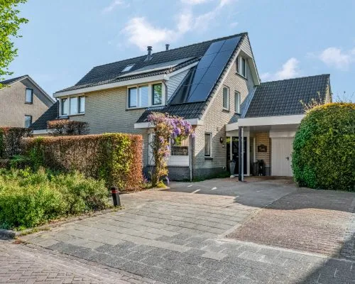 Twee-onder-één-kap te koop: Heestereng 26, Norschoten Barneveld