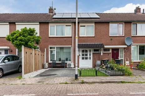 Tussenwoning te koop: Heidestraat 23, Westerhaar-West Westerhaar-Vriezenveensewijk