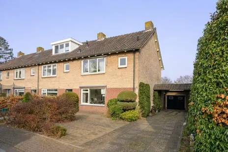 Hoekwoning te koop: Heideveldweg 21, Zevenend Laren (Nh)