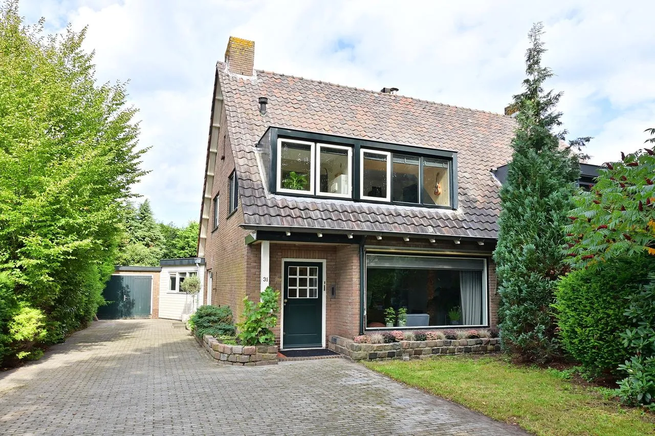 Tussenwoning te koop: Heideveldweg 31, Laren