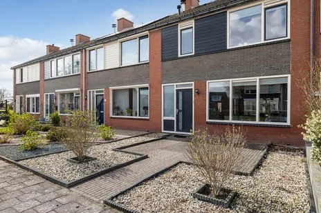 Tussenwoning te koop: Heidewal 17, Erica
