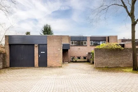 Tussenwoning te koop: Heideweg 14, Arnhemse Allee Arnhem