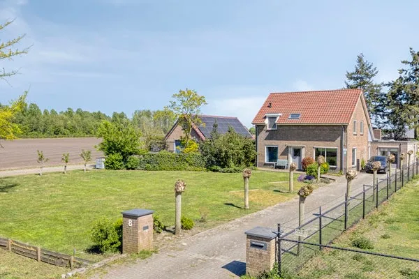 Detached house for sale: Heieindseweg 8, Verspreide huizen Mariahout Mariahout
