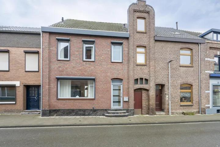 Tussenwoning te koop: Heigank 58, Landgraaf
