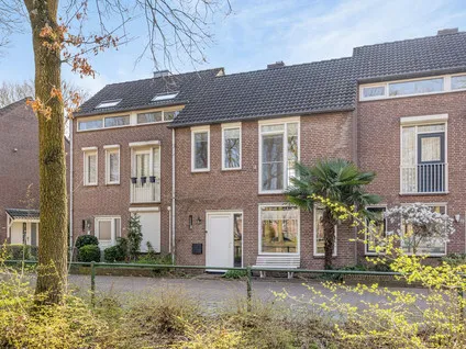 Tussenwoning te koop: Heilige Eik 33, Heesch