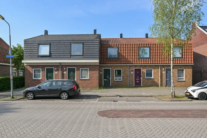 Terraced house for sale: Heiligeweg 137, Snuiverbuurt Krommenie