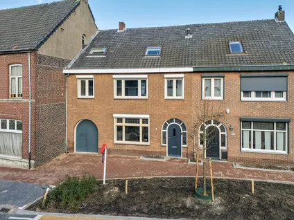 Tussenwoning te koop: Heinsbergerweg 153, Kapel-Muggenbroek Roermond
