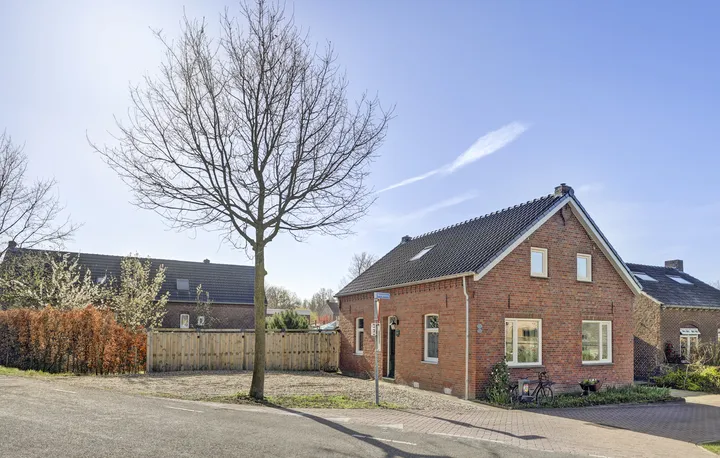 Twee-onder-één-kap te koop: Heinsbergerweg 58, Borg Posterholt