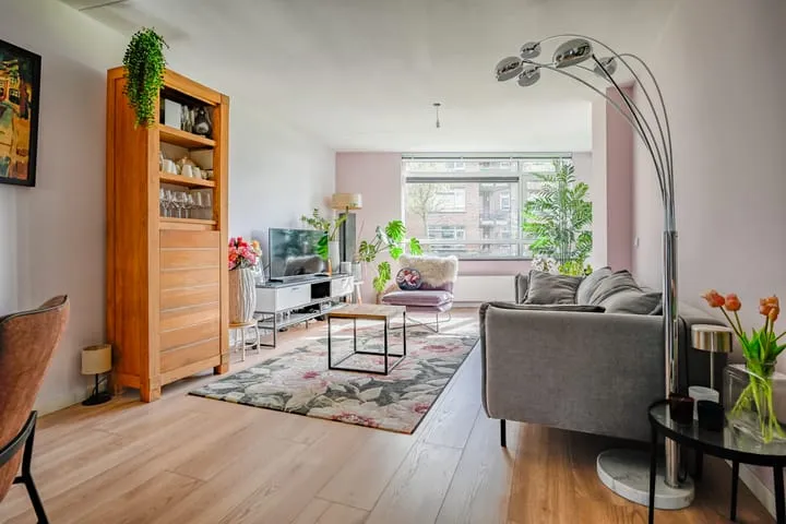 Apartment for sale: Heinsiushof 3, Eilandenbuurt Bergschenhoek